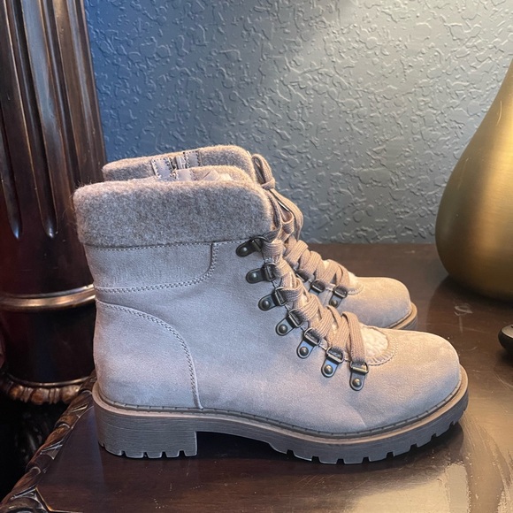 Couture vintage boots, beige, size 8 - Picture 2 of 6